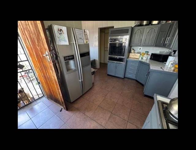3 BEDROOM HOUSE FOR SALE IN BIRCHLEIGH